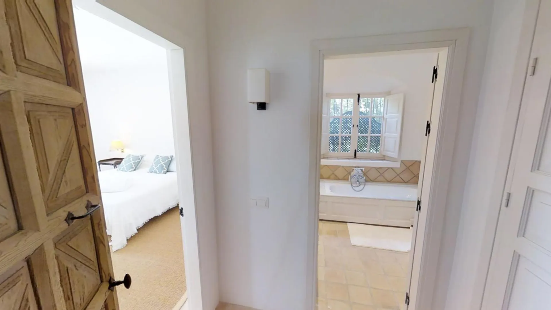 Spacious Andalusian-Inspired Villa With Scenic Views Marbella İspanya